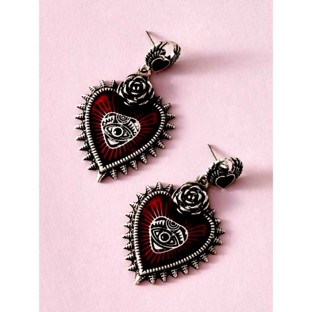 Eye of the Beholder Earrings